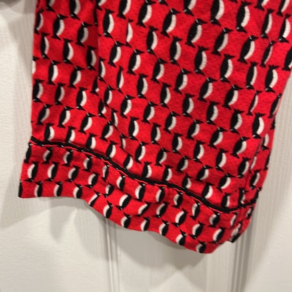 Victorias Secret Dreamer-Soft-Cozy-Warm-Flannel Pajama Top-Red Penguins-small - Picture 7 of 8